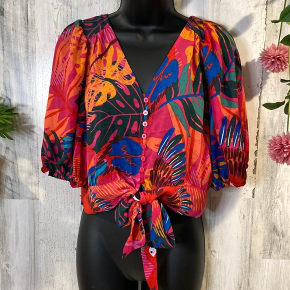 Joie Tops - Joie Short Sleeve Button & Tie Front Tropical Macaw Print Crop Top